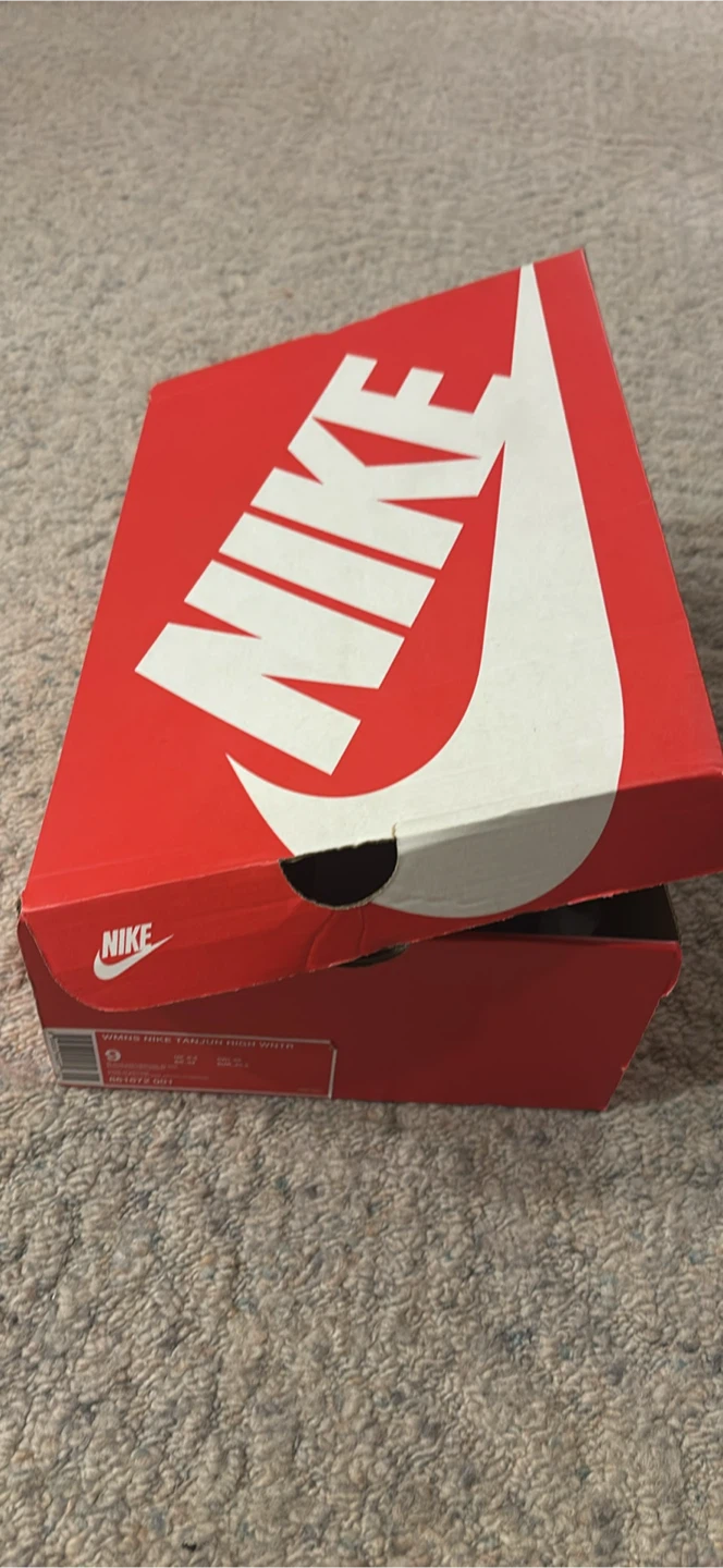 Nike Tanjun High Winter Boots - Women's Size 9 - photo 5