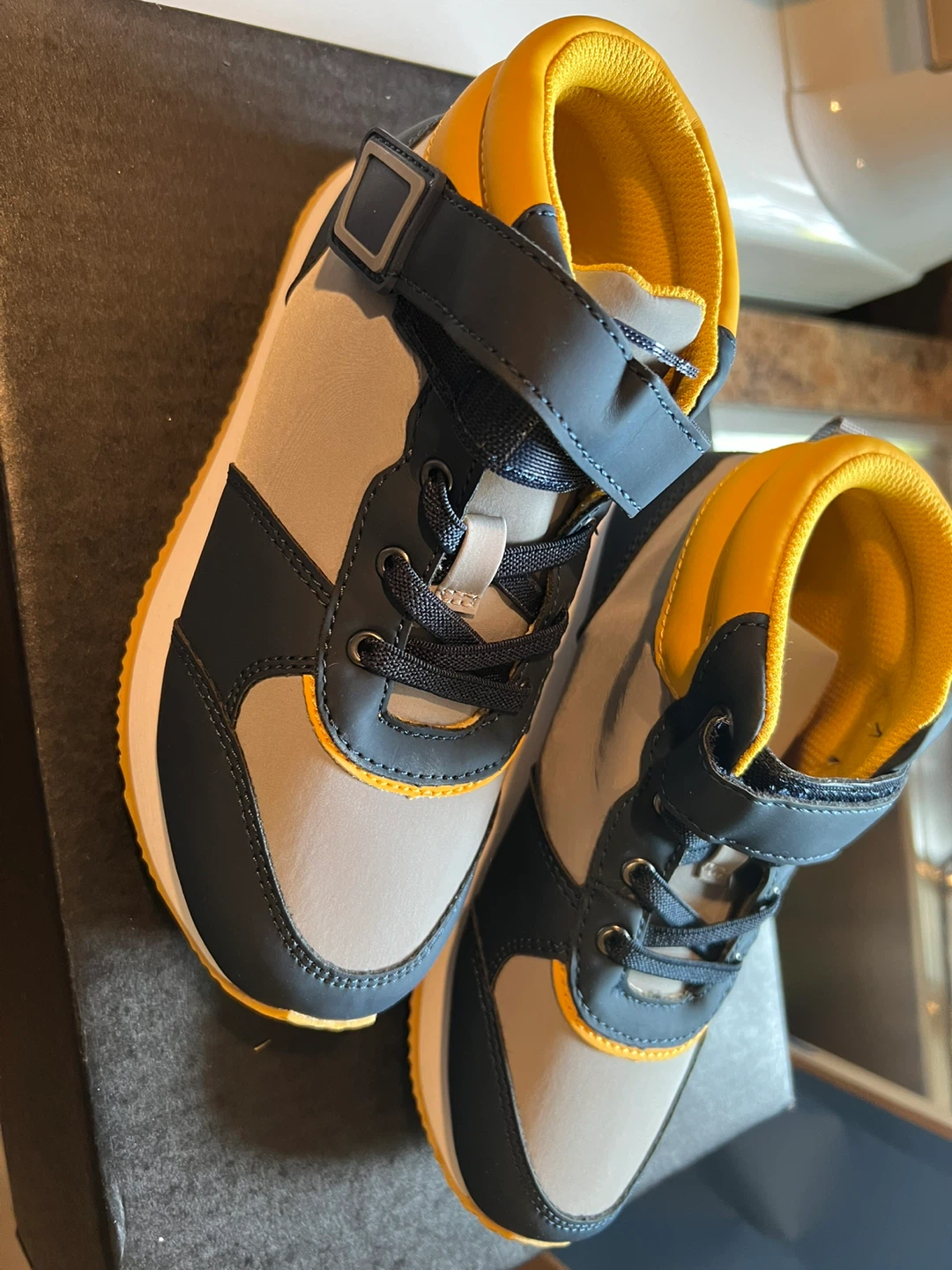 Kids High-Top Sneakers Grey and Yellow size US1 - photo 2