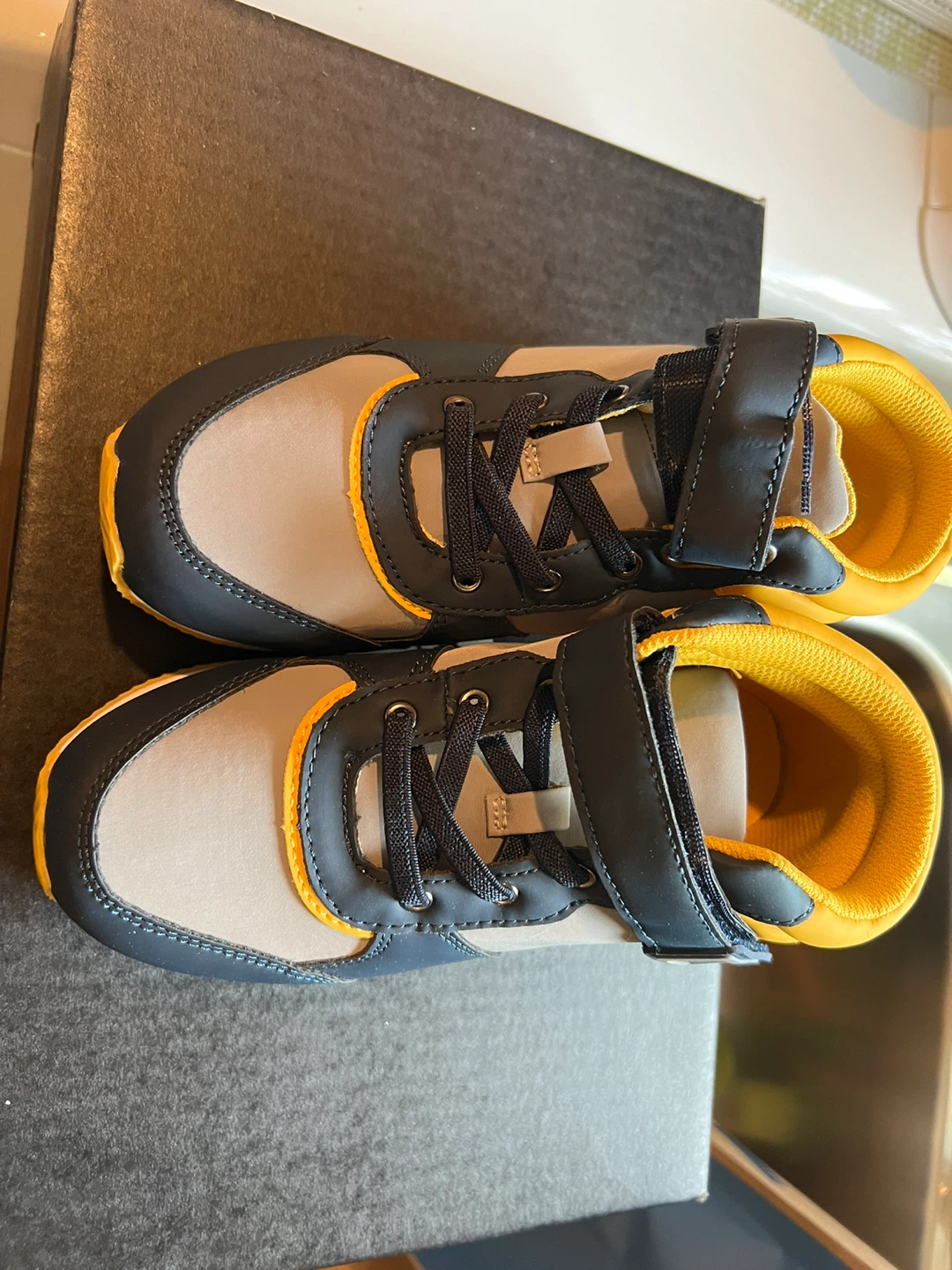 Kids High-Top Sneakers Grey and Yellow size US1
