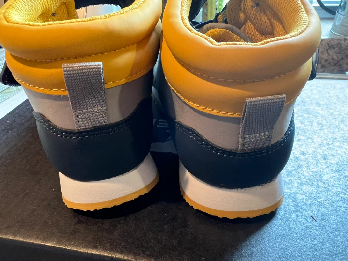 Kids High-Top Sneakers Grey and Yellow size US1 - photo 5