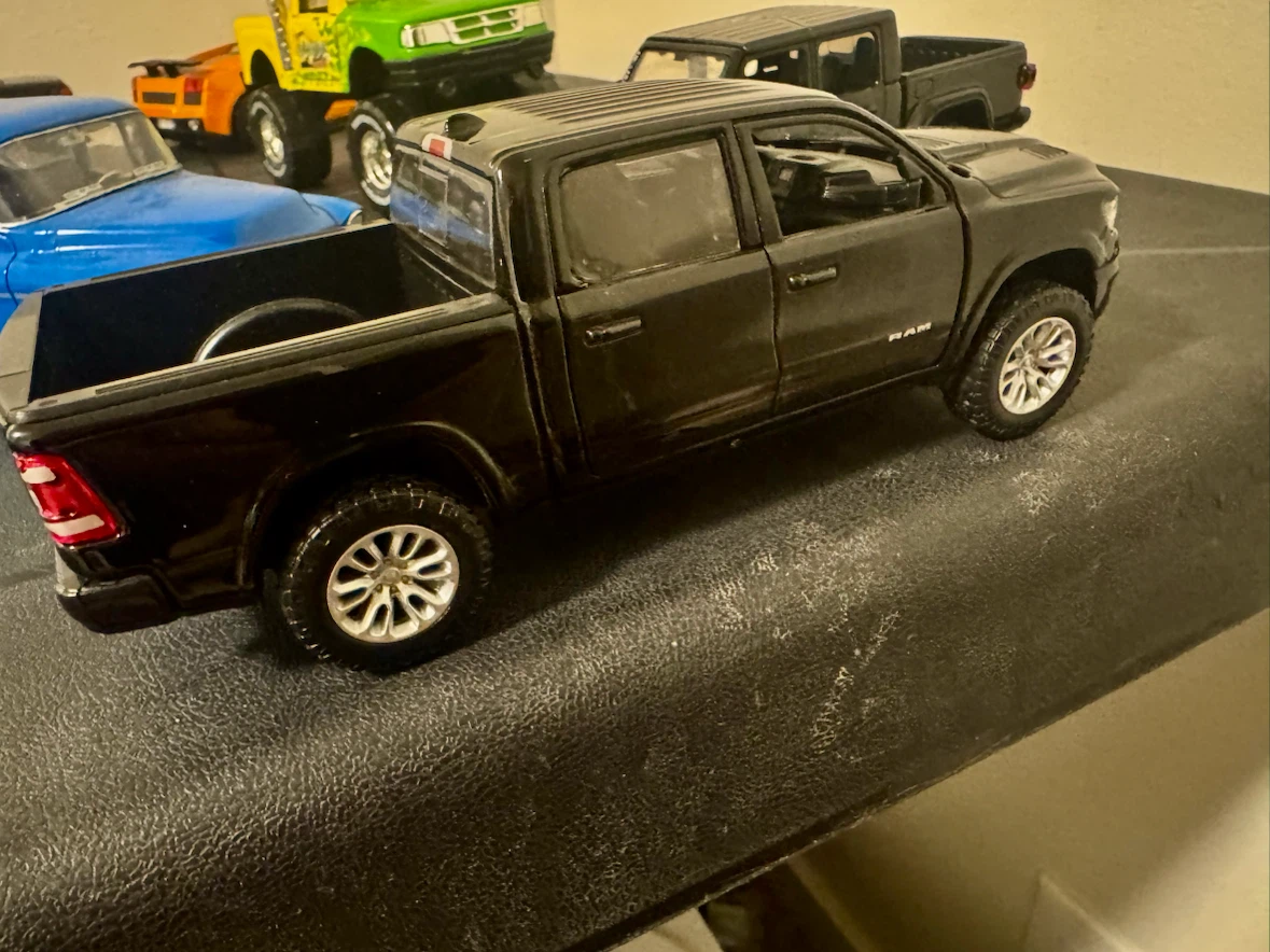Diecast Trucks - photo 2