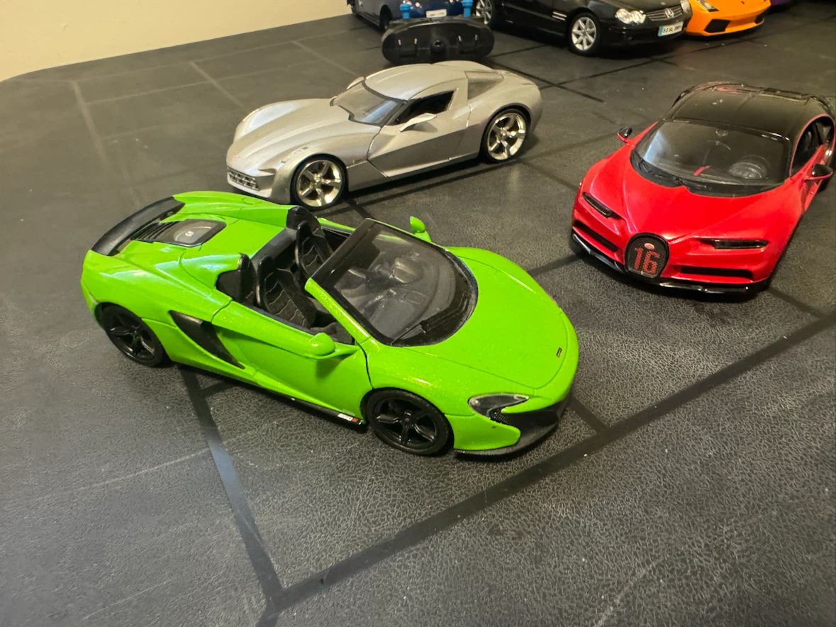 Diecast Supercars. $15 each - photo 3