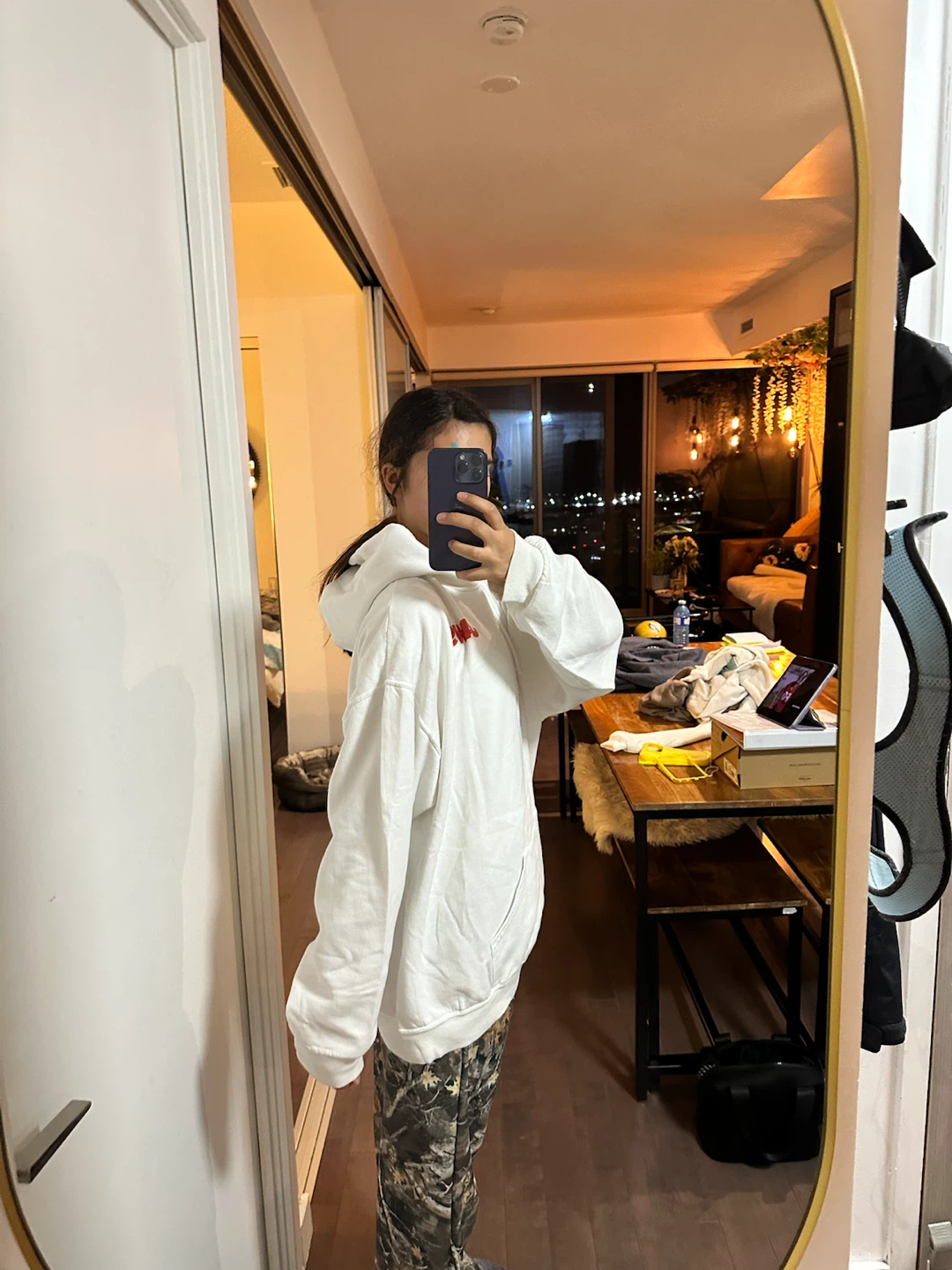 Jaws Graphic Hoodie - photo 4