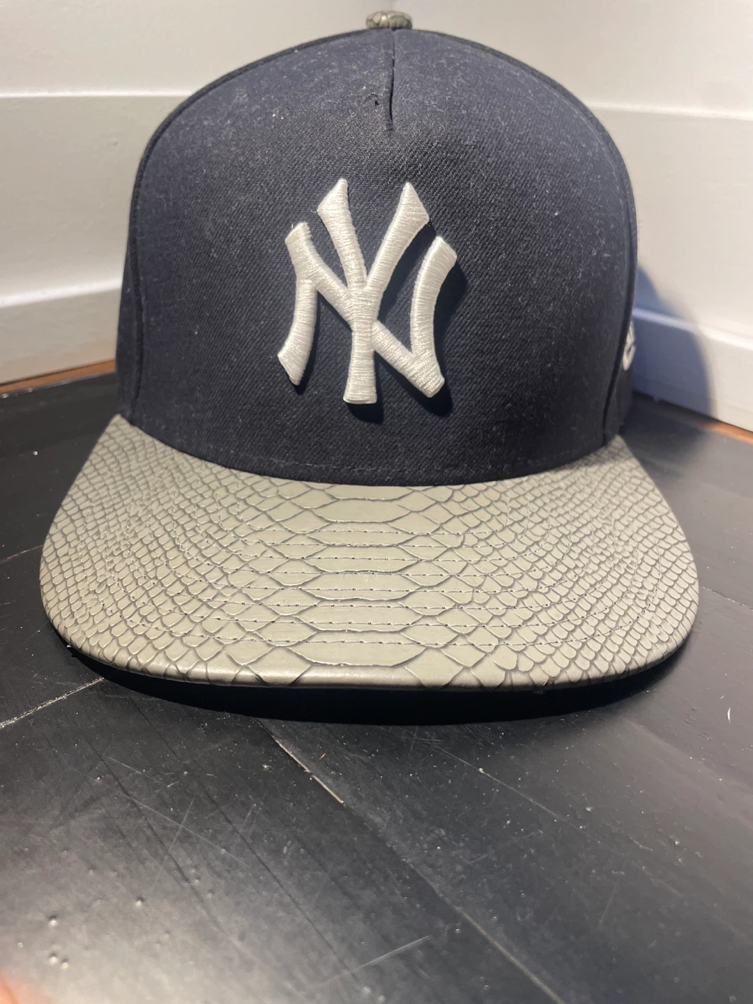New York Yankees snapback snakeskin patterned