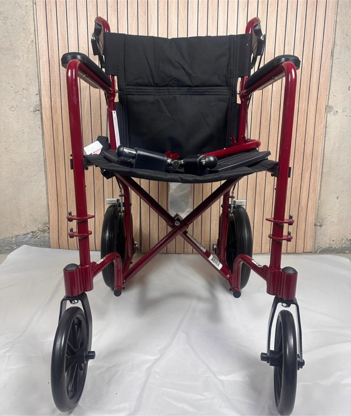 ❤️ Medline Lightweight Folding Transport Chair – Burgundy/Red - photo 4