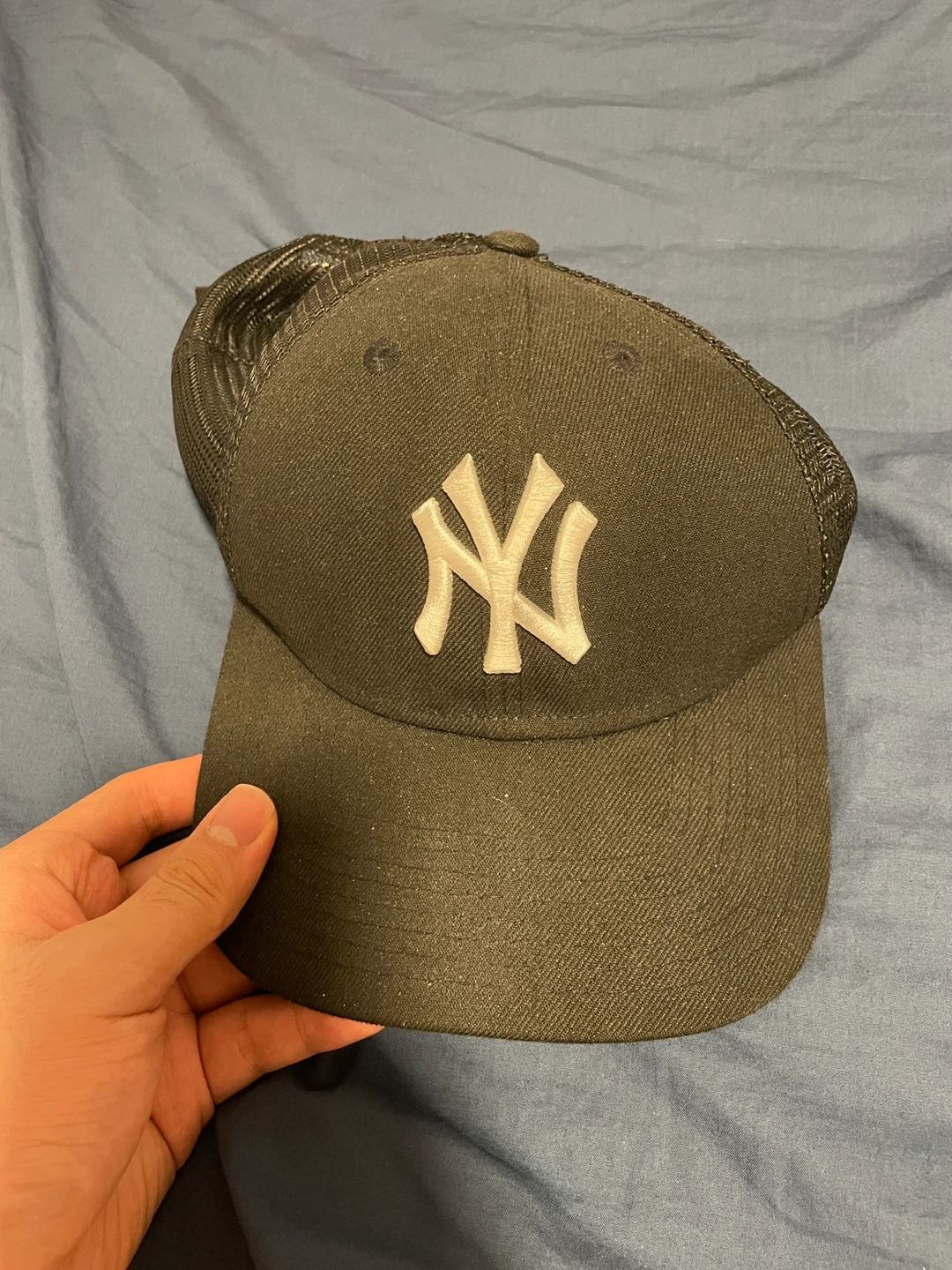New York Yankees Black Mesh Cap
