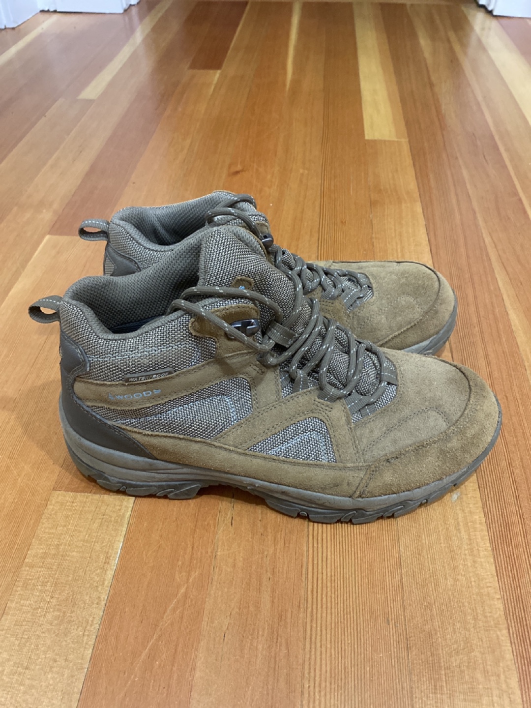 Woods Waterproof Hiking Boots Size 9