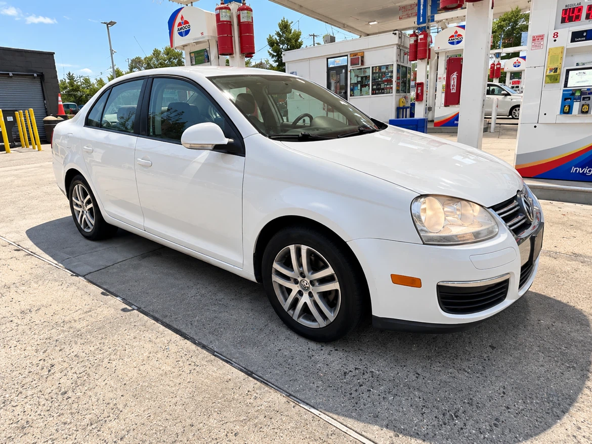2010 Volkswagen Jetta S - photo 5