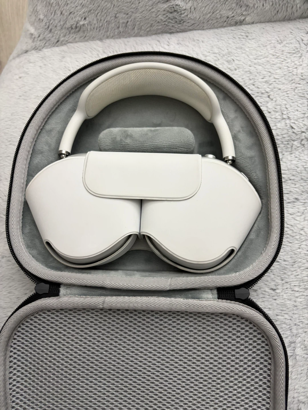 Apple AirPods Max 1st Gen - photo 4