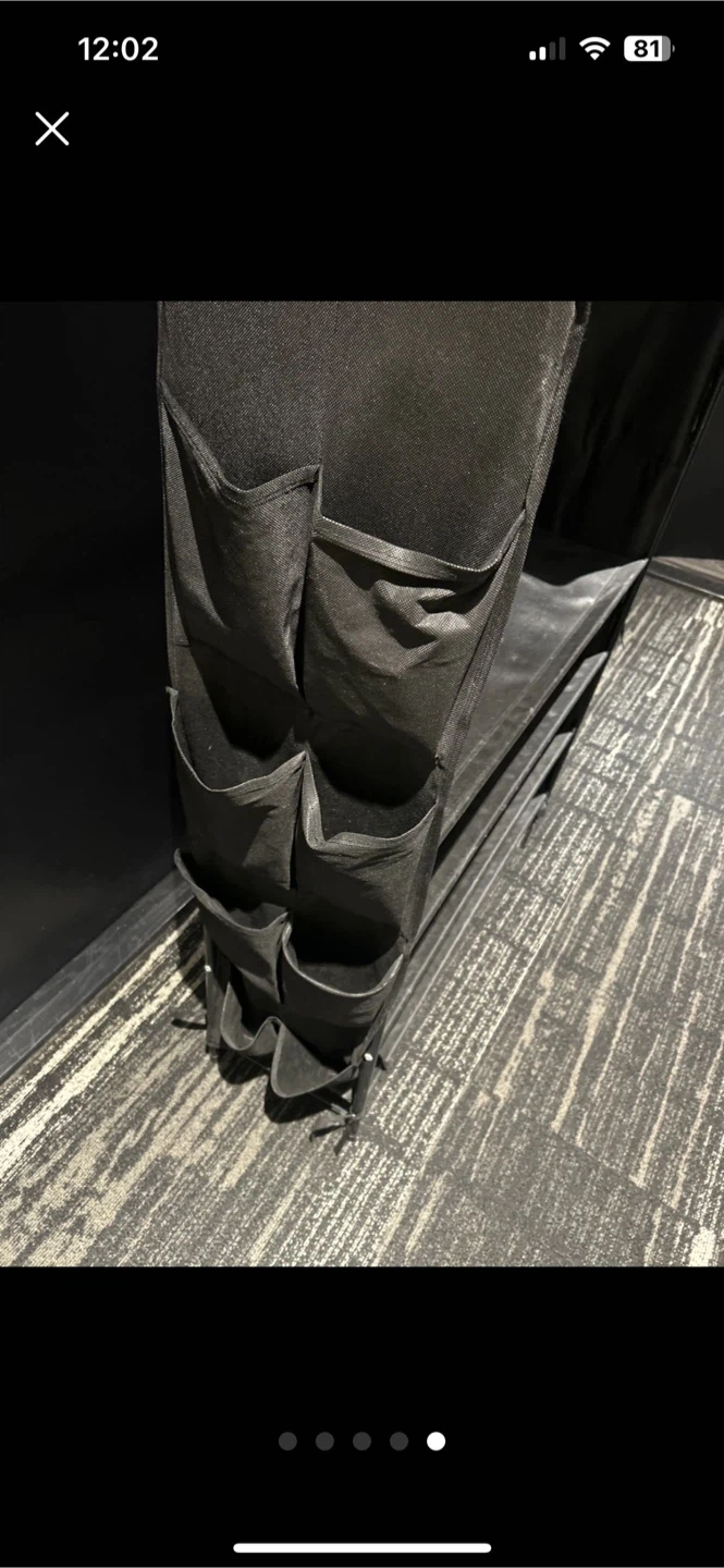 Freebie when u buy shoe racks - photo 2