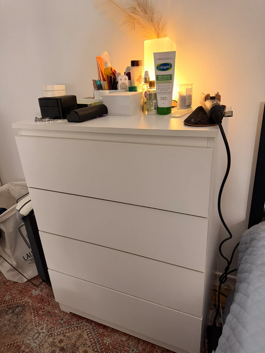 White 4-Drawer Dresser - photo 2
