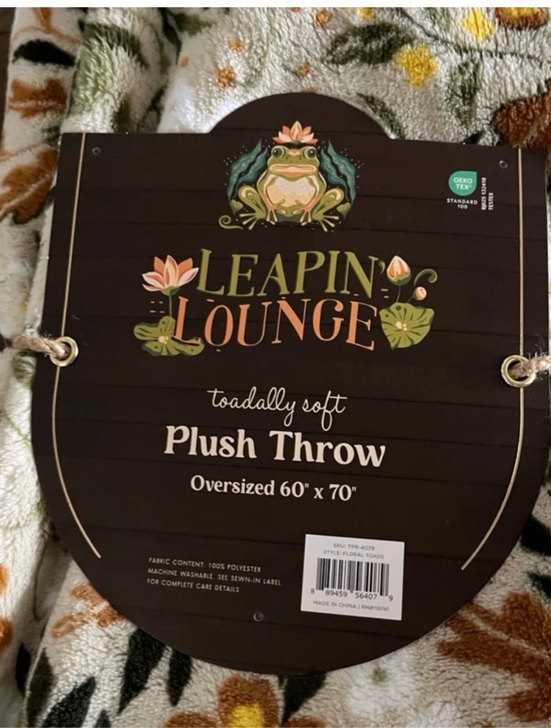 Leapin' Lounge Floral Toads Plush Throw - photo 2