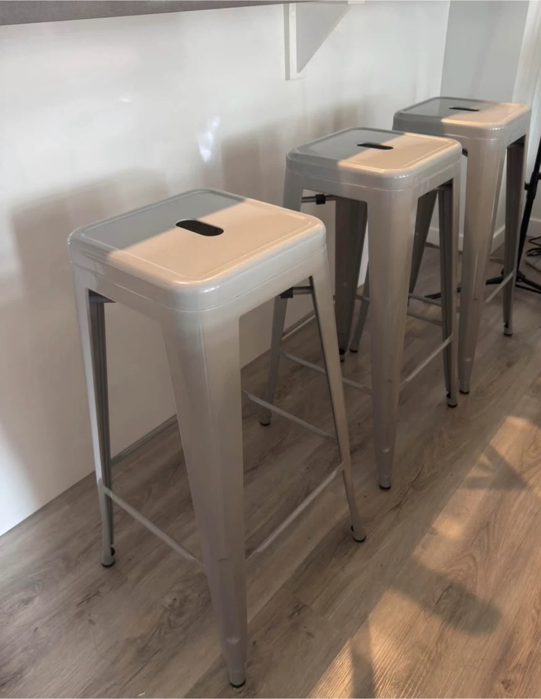 Bar stool