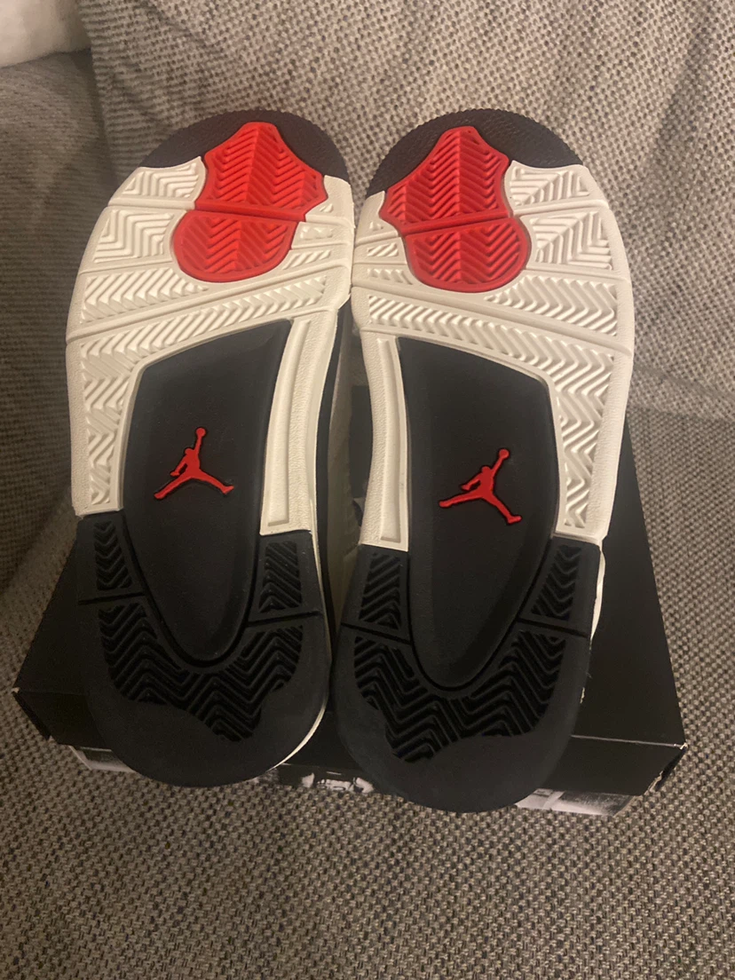 Air Jordan 4 Retro og fc (gs) - photo 5