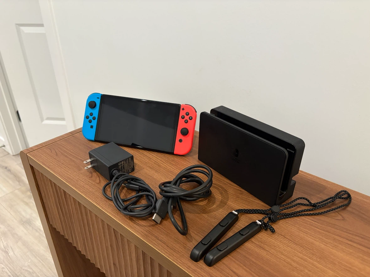 Nintendo Switch Console OLED - Neon Blue/Red