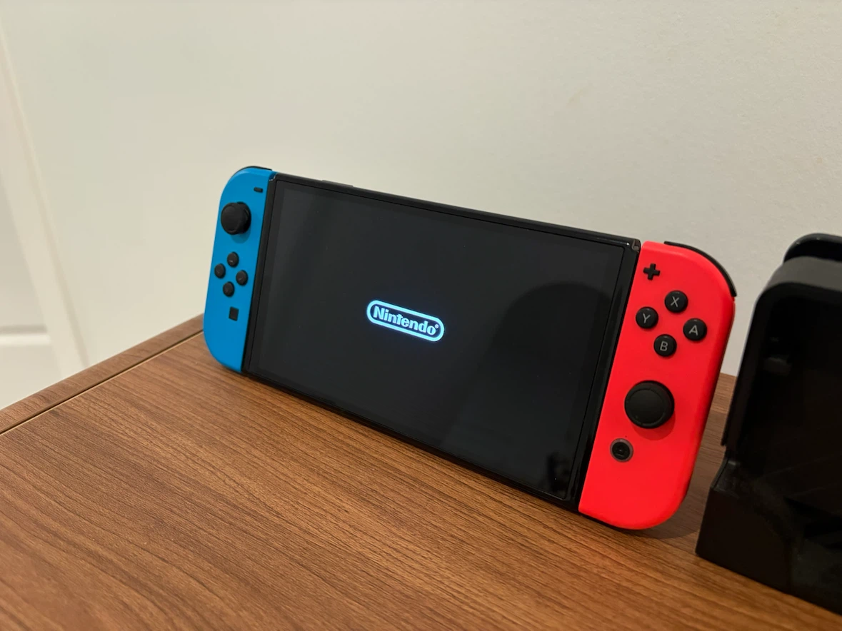 Nintendo Switch Console OLED - Neon Blue/Red - photo 3