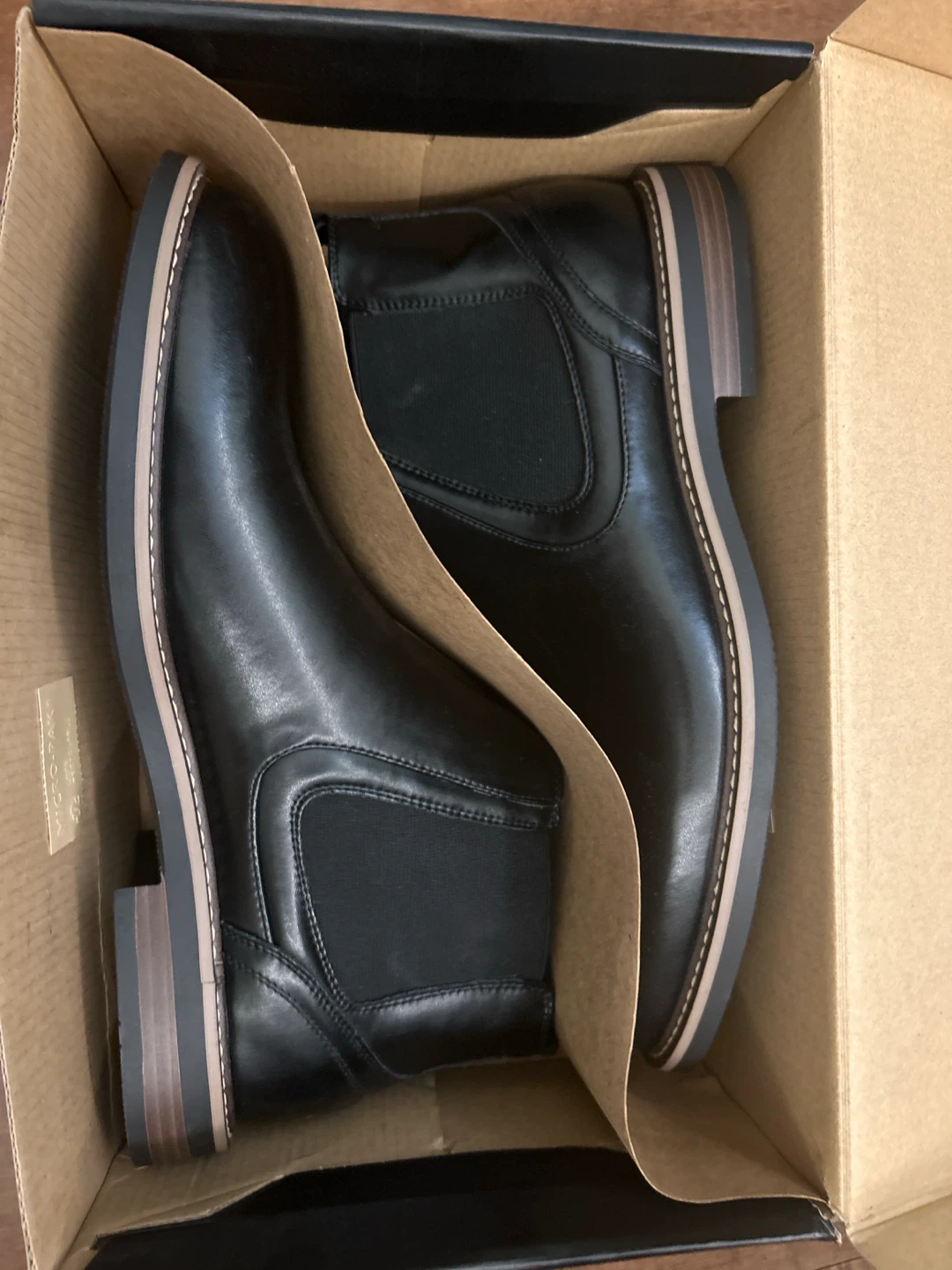 New Kenneth Cole Chelsea Boots Black Size 12