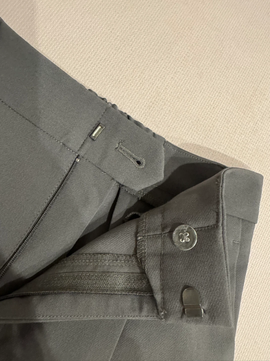GU Grey Pleated Trousers - photo 3