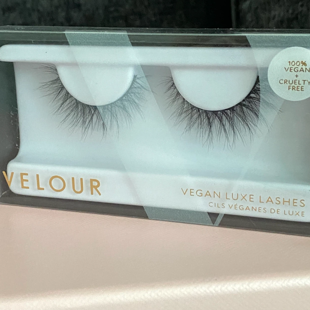 Velour Vegan Luxe Lashes 25 USES