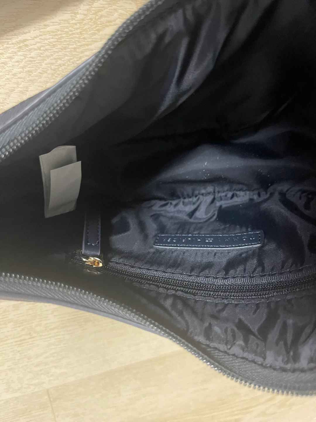Tommy Hilfiger Monogram Shoulder Bag - photo 5