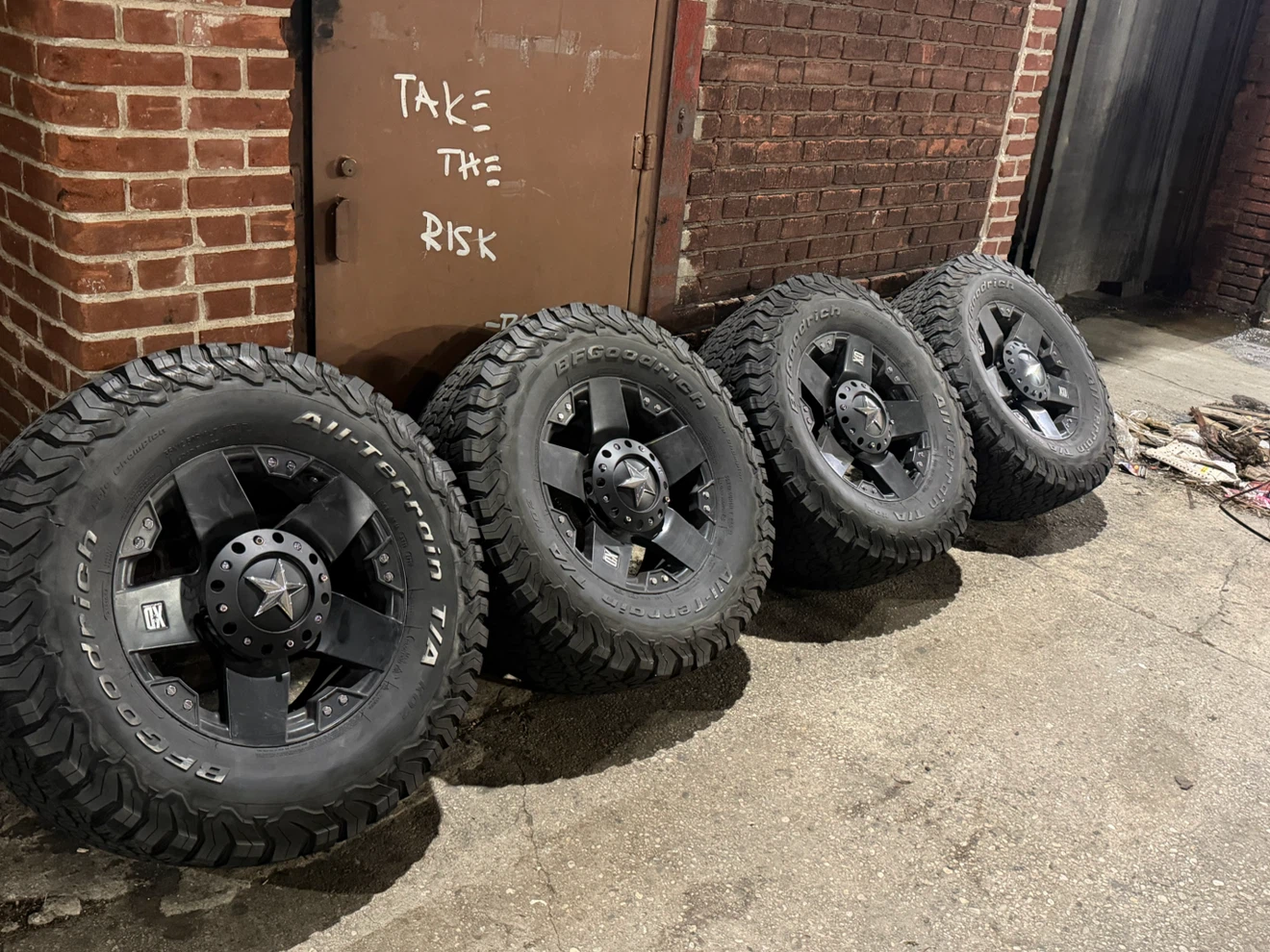 Jeep wrangler 18” wheels