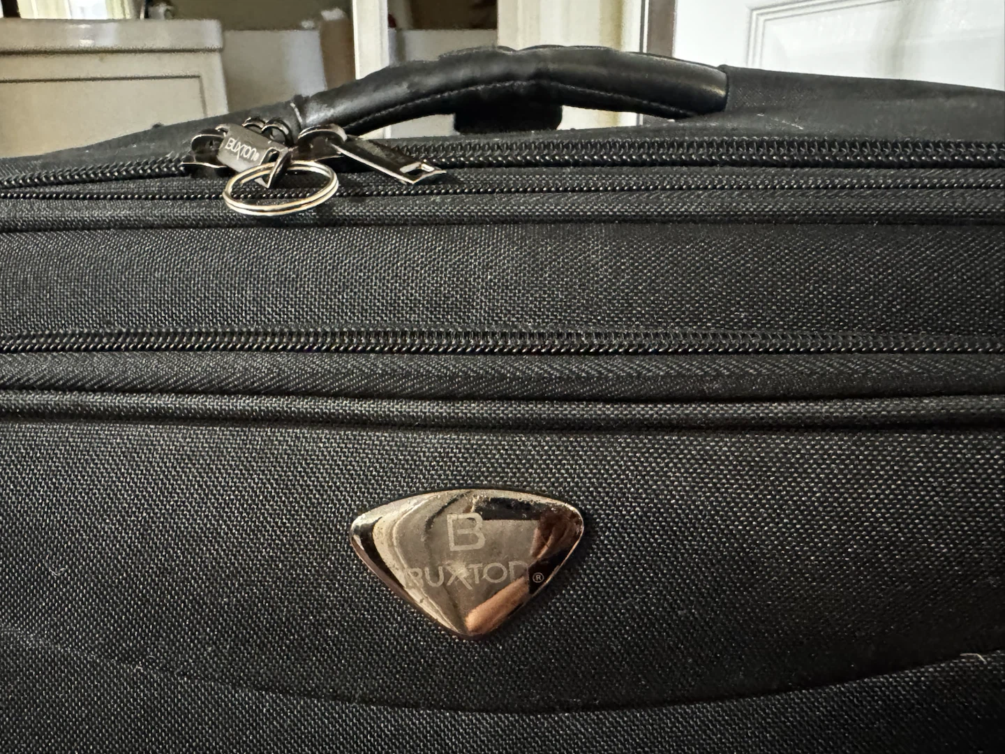 Buxton Black Luggage Suitcase - photo 3