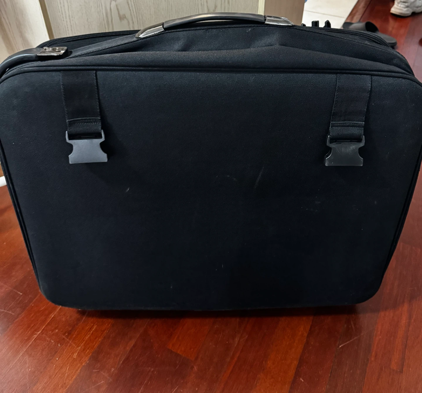 Pierre Cardin black rolling garment bag - photo 2