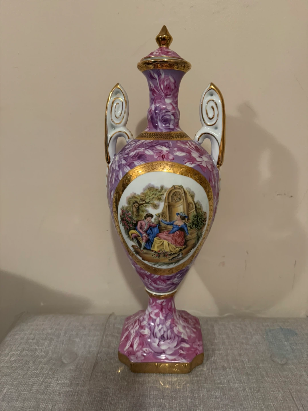 Royal Limoges Porcelain Vase with Lid - photo 3