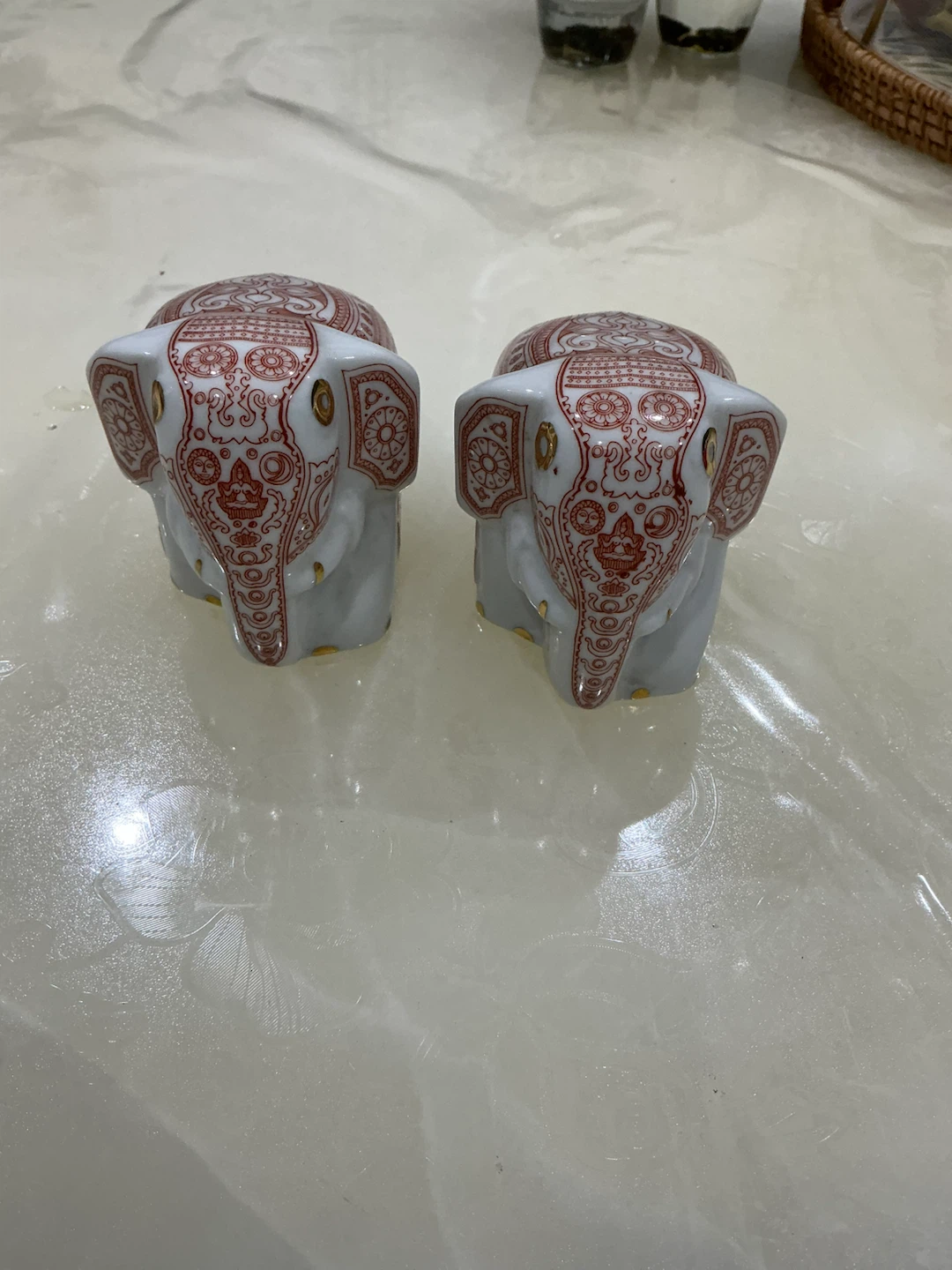 Two decorative Sri Lankan porcelain elephant figurines - photo 3