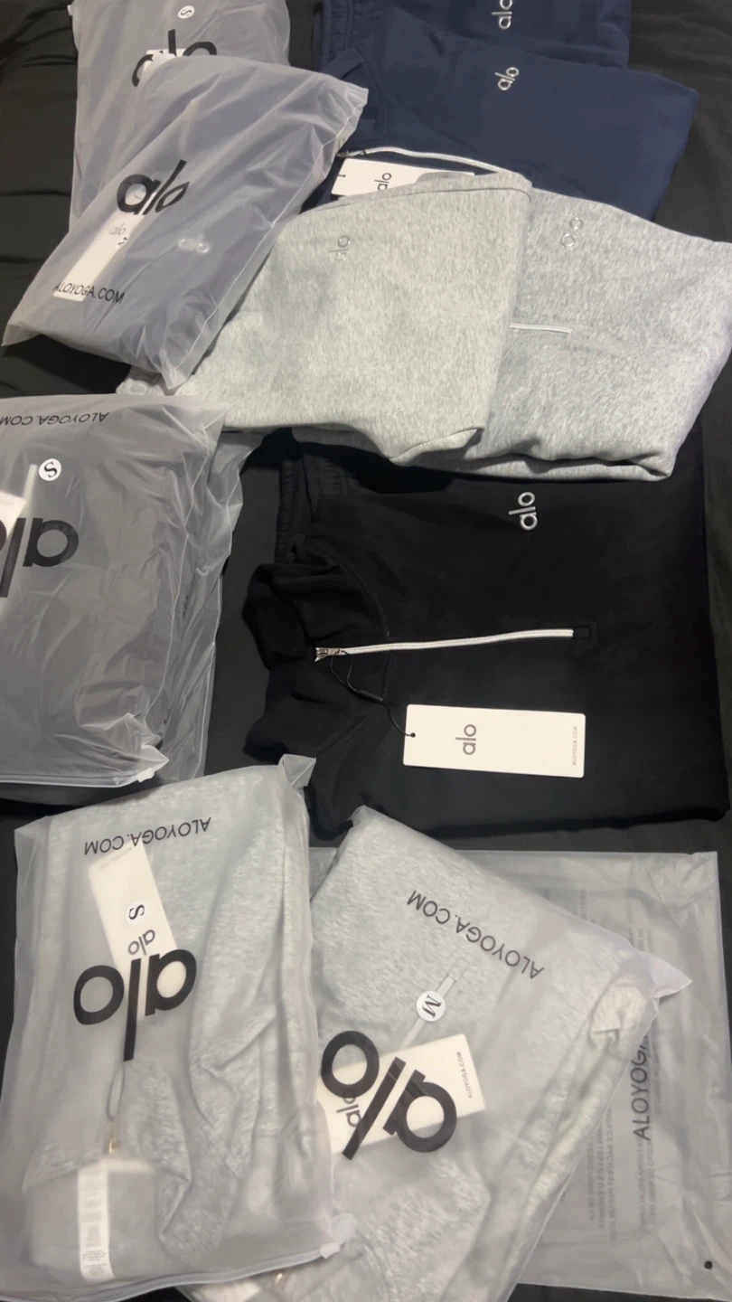 Alo Sets - Navy / Black / Grey (Size S, M, L available)