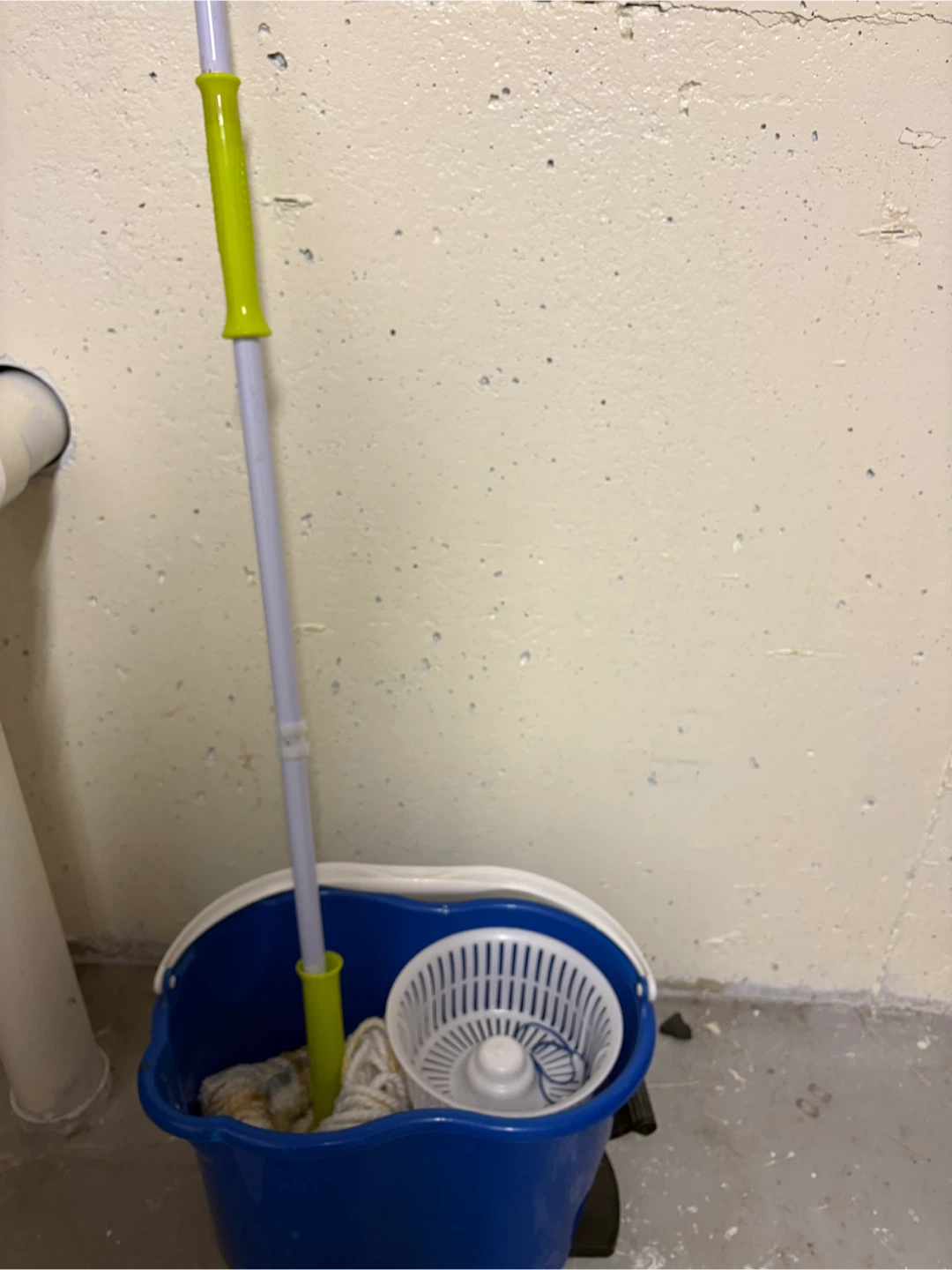 Broom, dustpan and mop bucket set