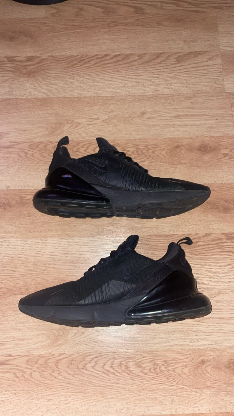 Size 12 men’s airmax 25$
