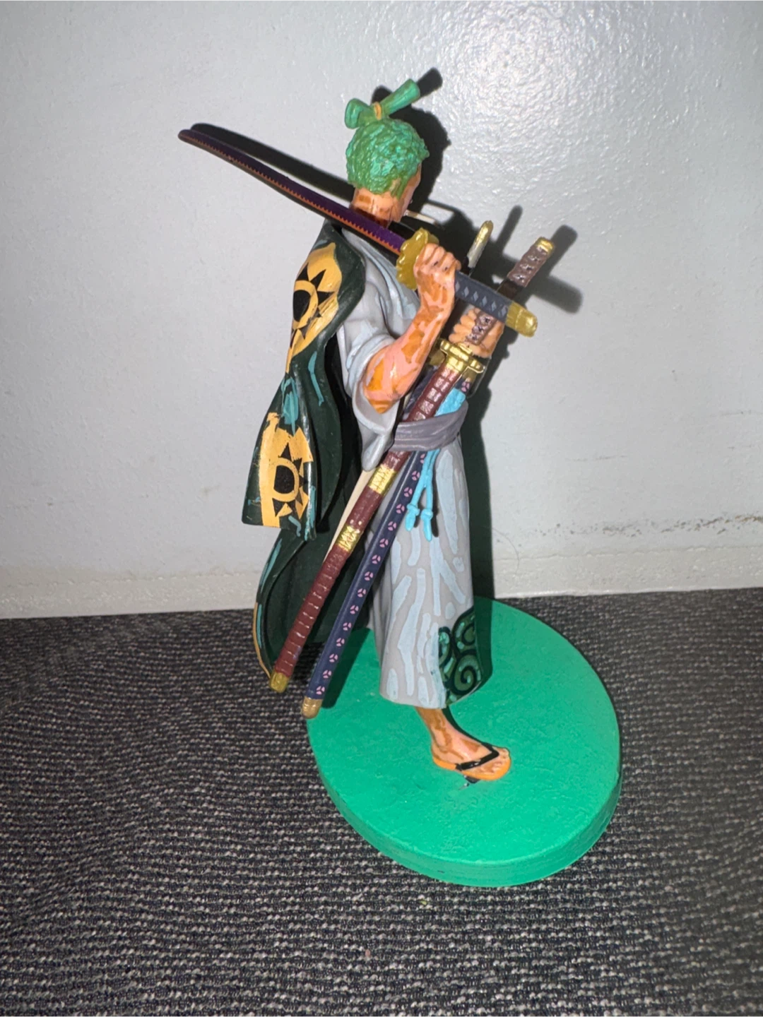 One Piece Roronoa Zoro Figure - photo 3