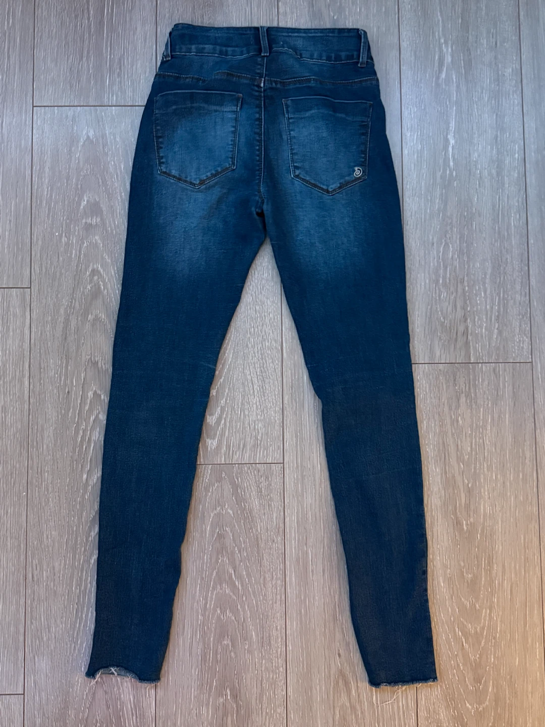 Dark washed Skinny Jeans - photo 2