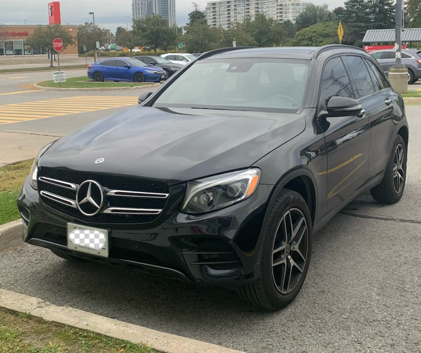 2019 Mercedes GLC 300 SUV (62,320 kms) - photo 2