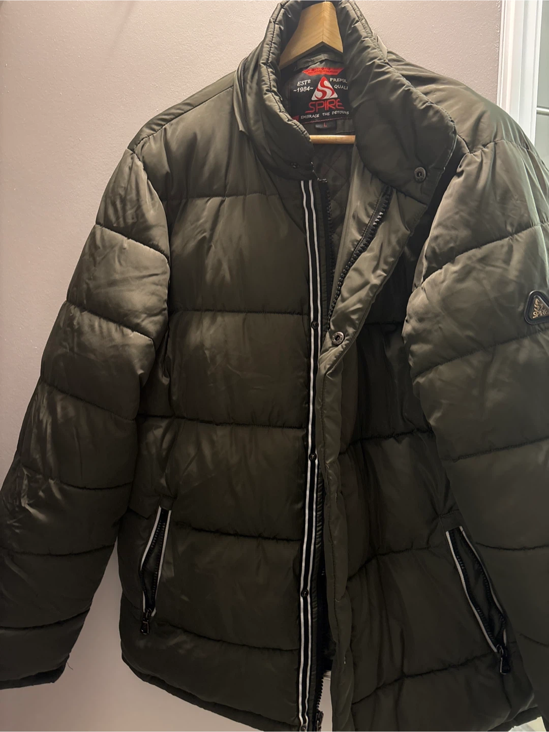 Spire Olive Puffer Jacket Size Large - photo 2