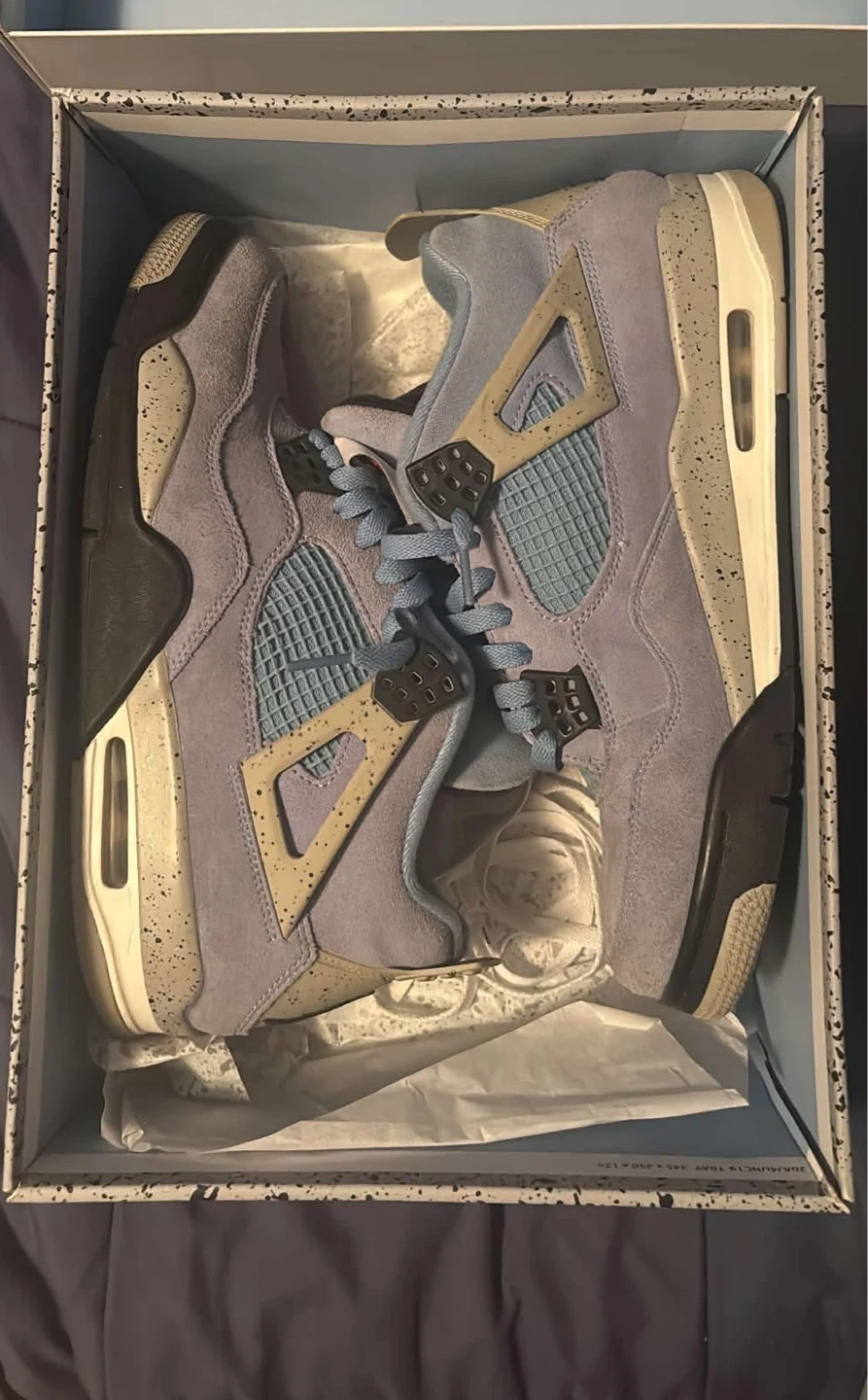 Jordan 4 Retro Unc