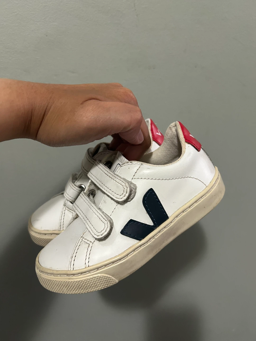 Kids Veja Sneakers White 9C runs small - photo 2
