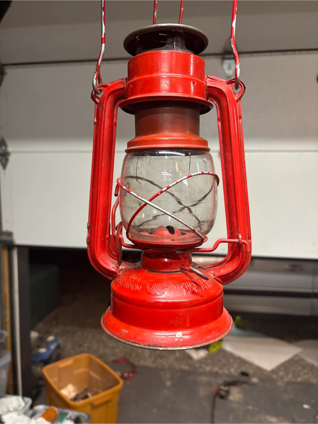 Vintage Globe Brand No. 303 Red Oil Lantern - photo 2