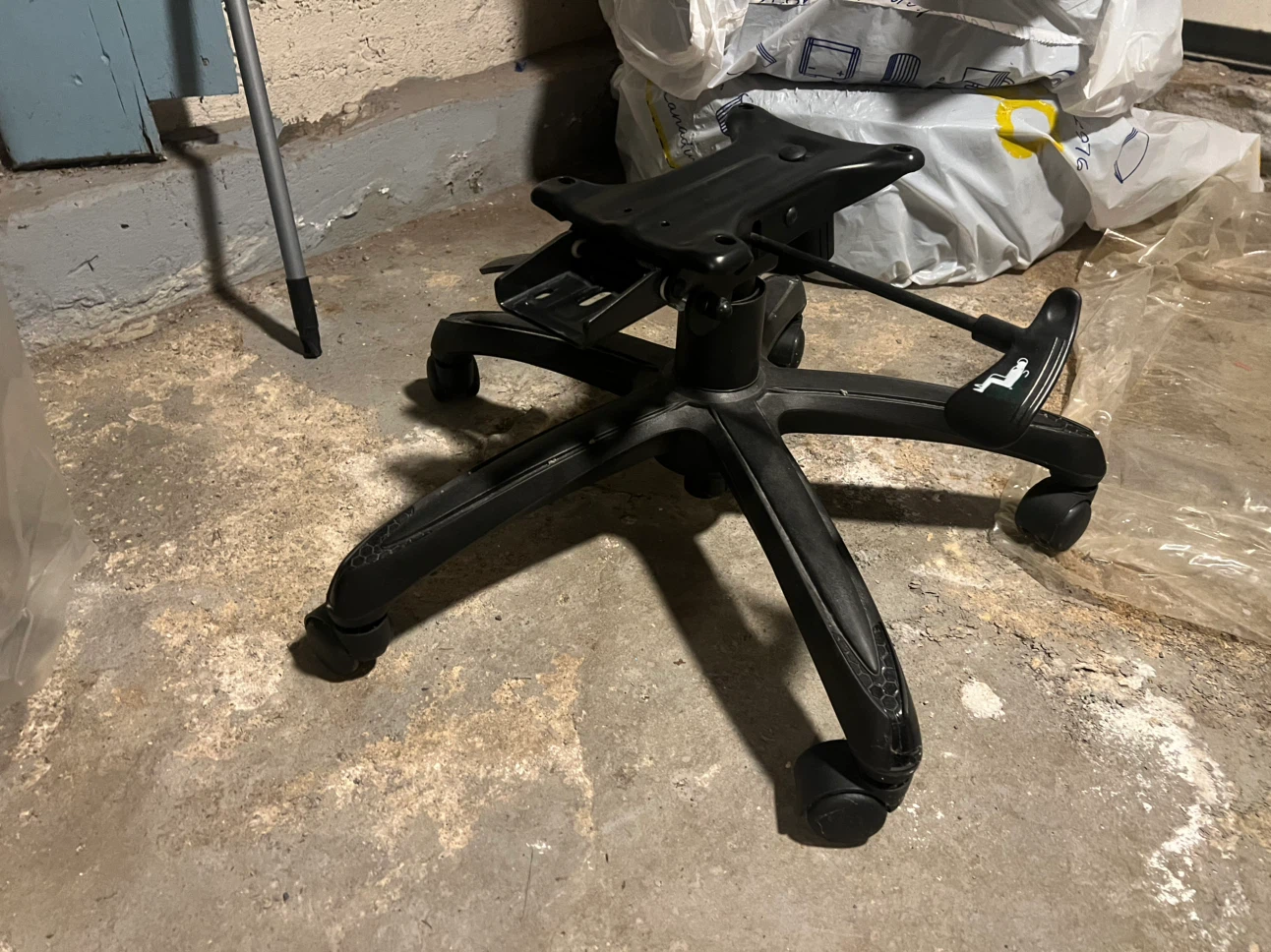 DPS Centurion Gaming Chair - photo 2