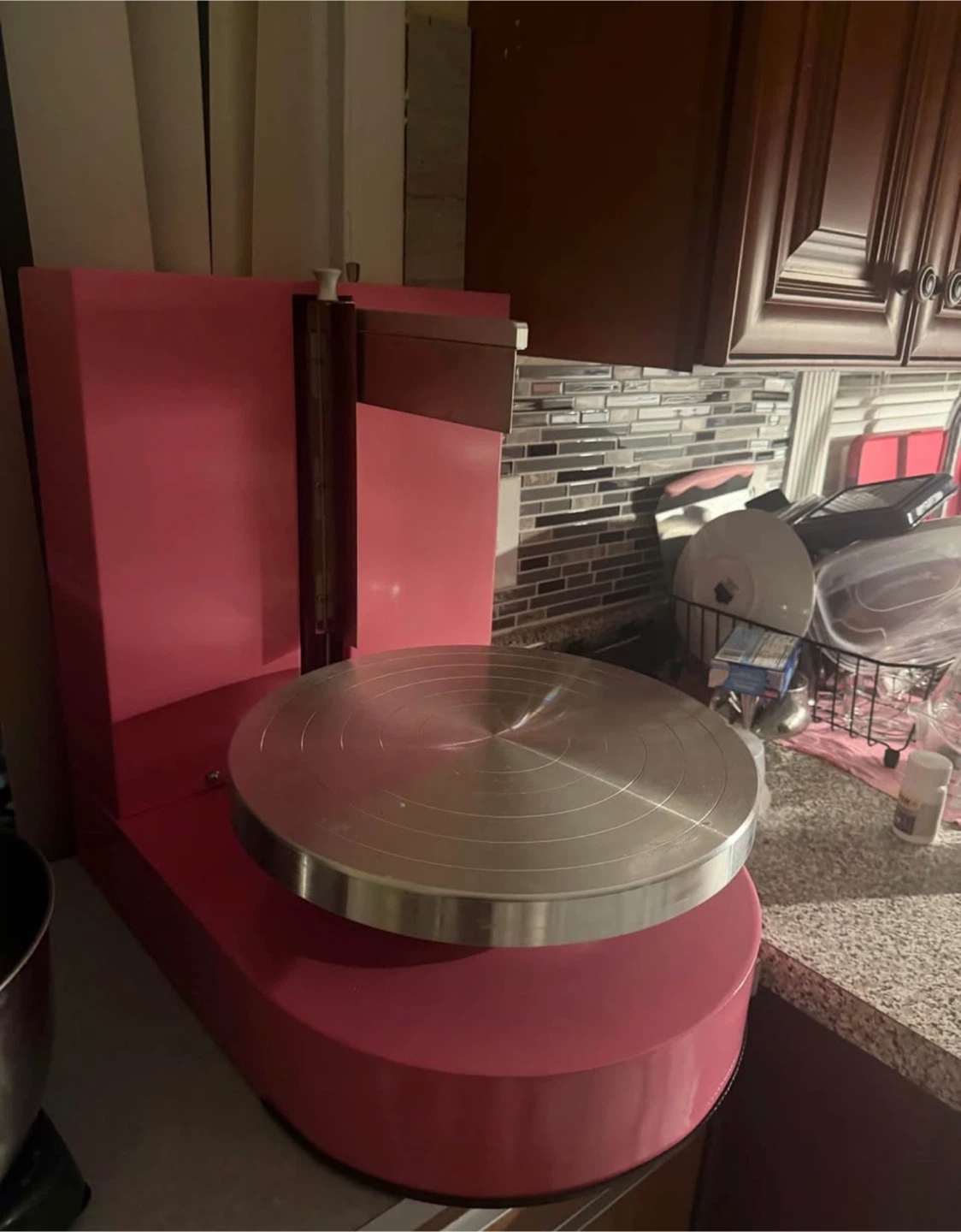 Electric automatic cake cream spreading and coating machine