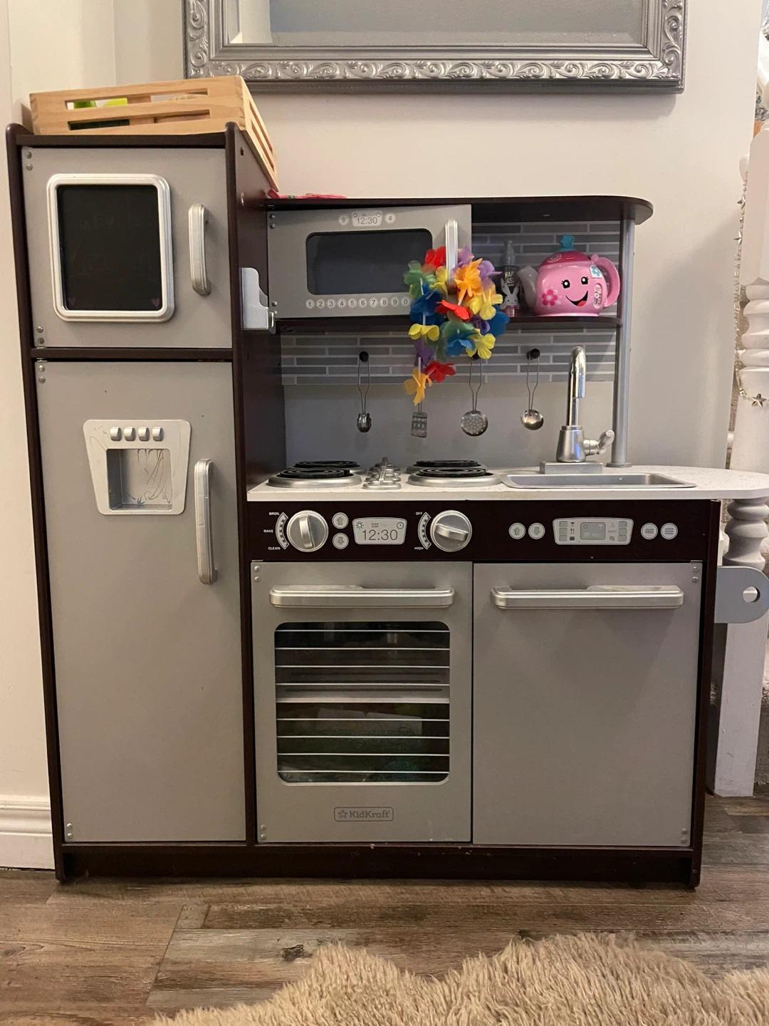 KidKraft Play Kitchen