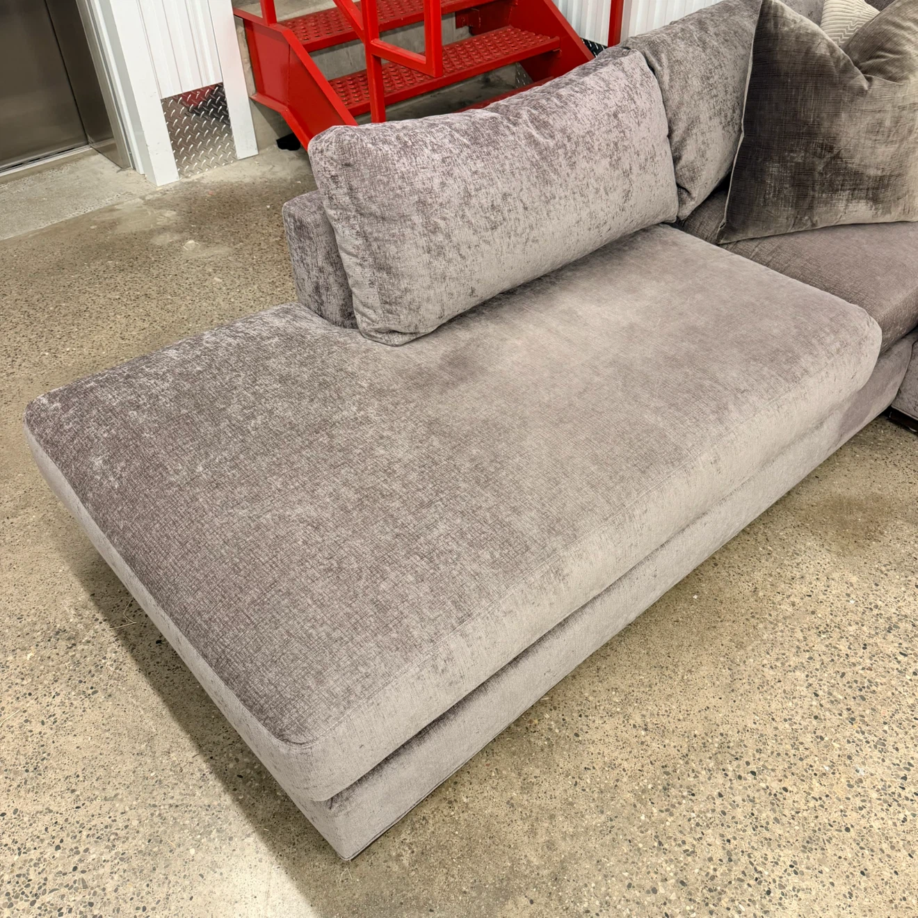 Thayer Coggin Sectional Sofa with Chaise - photo 4