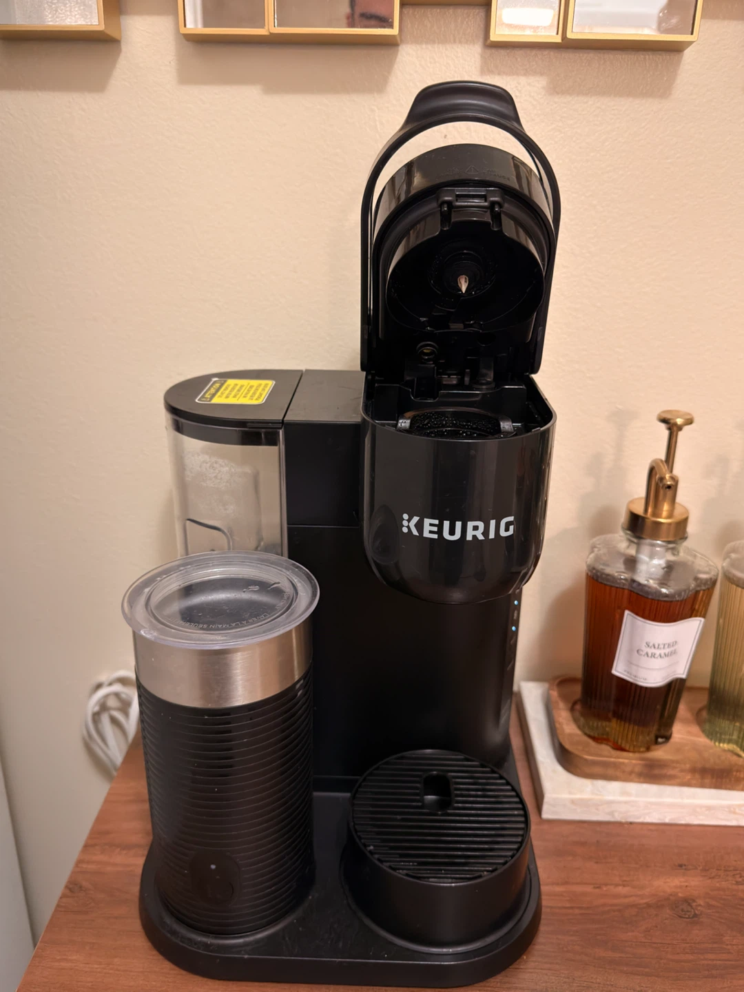 Keurig K-Café Essentials Coffee Maker with Milk Frother - photo 2
