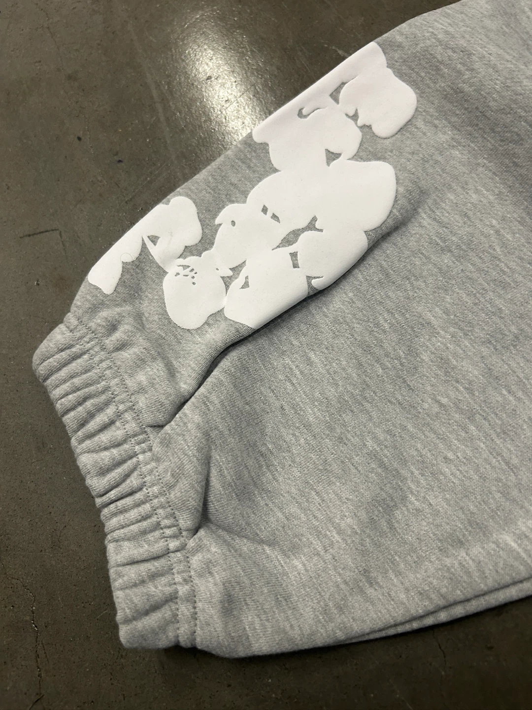 Denim Tears Cotton Wreath Sweatpants Gray - photo 4