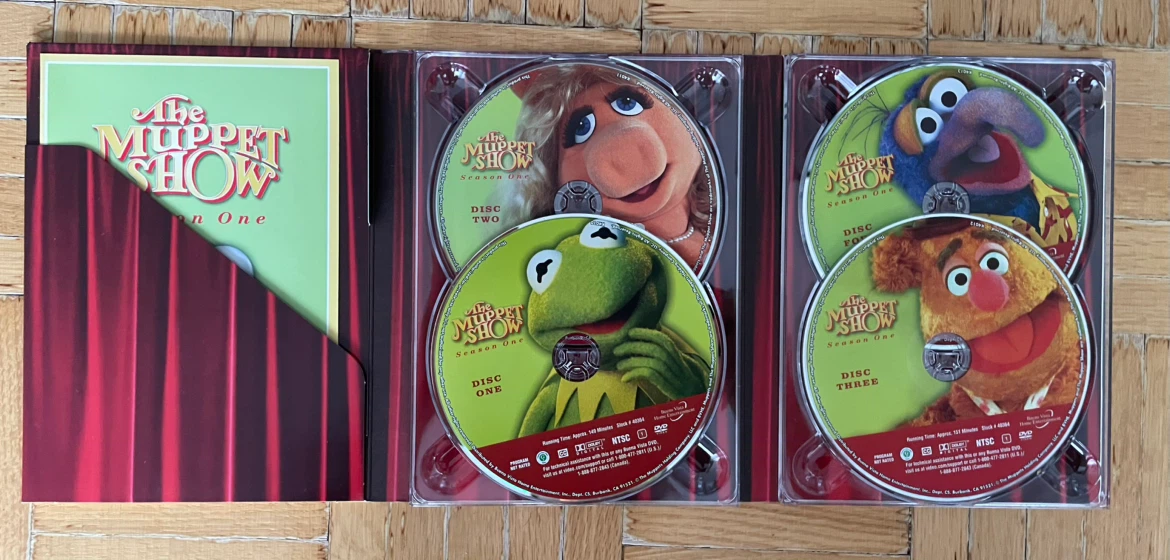 The Muppet Show Season 1 DVD Box Set With Furry Slipcover - photo 3