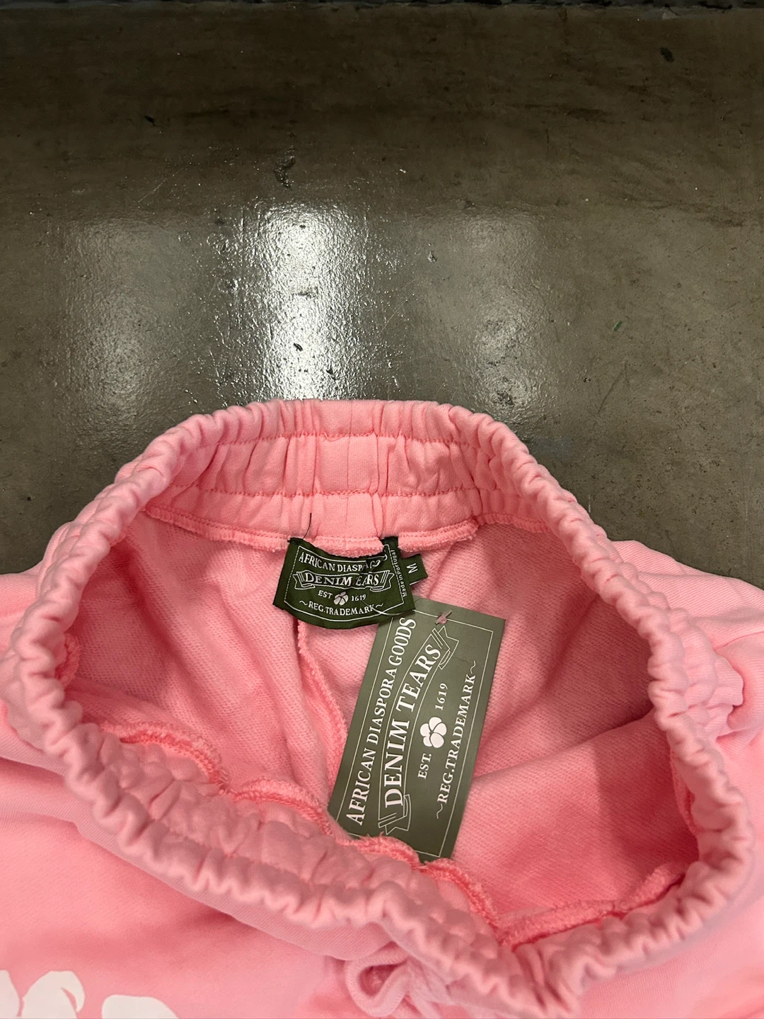 Denim Tears Cotton Wreath Sweatpants Pink - photo 2