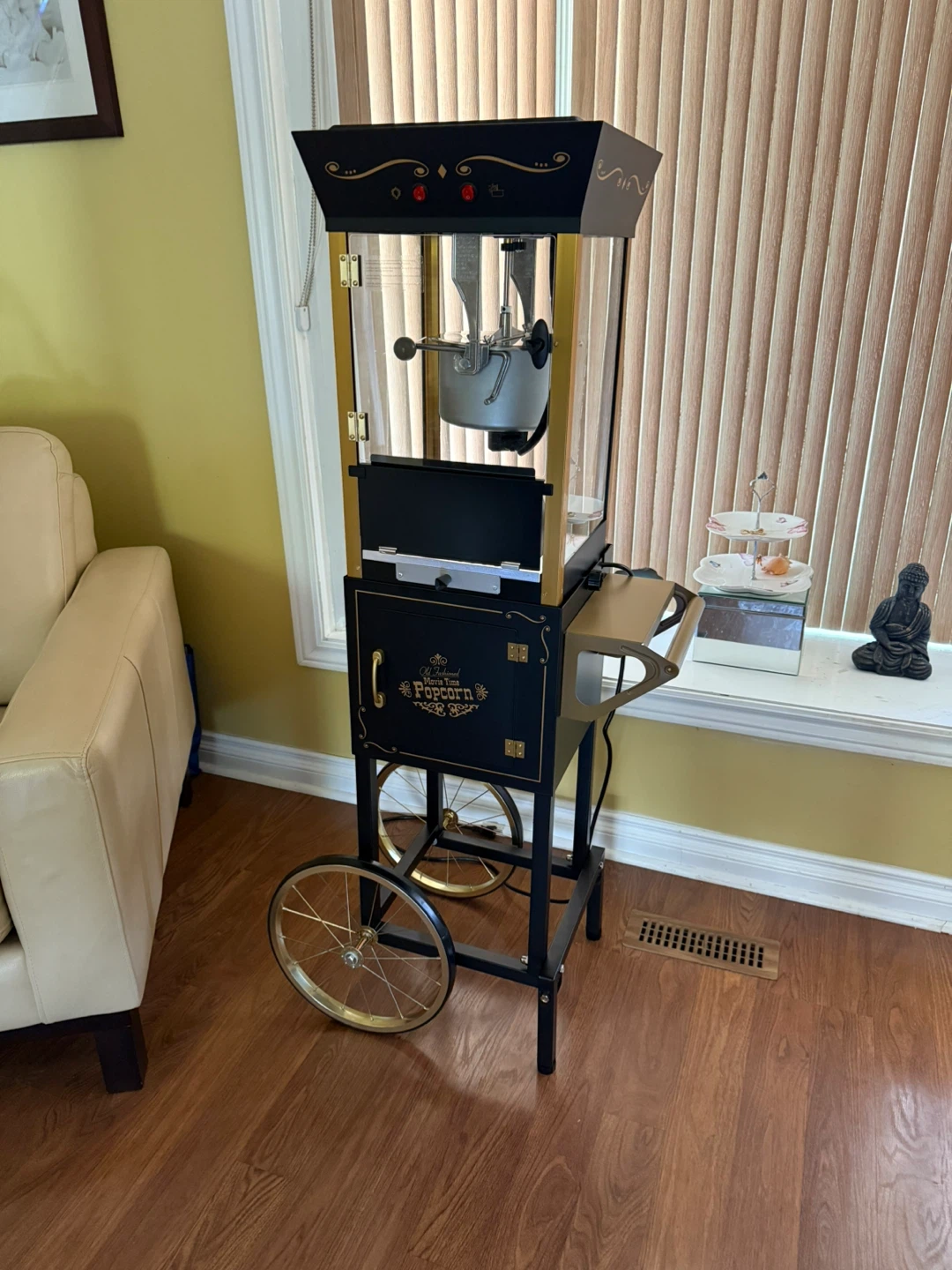 Vintage Popcorn Machine with Accessories rental