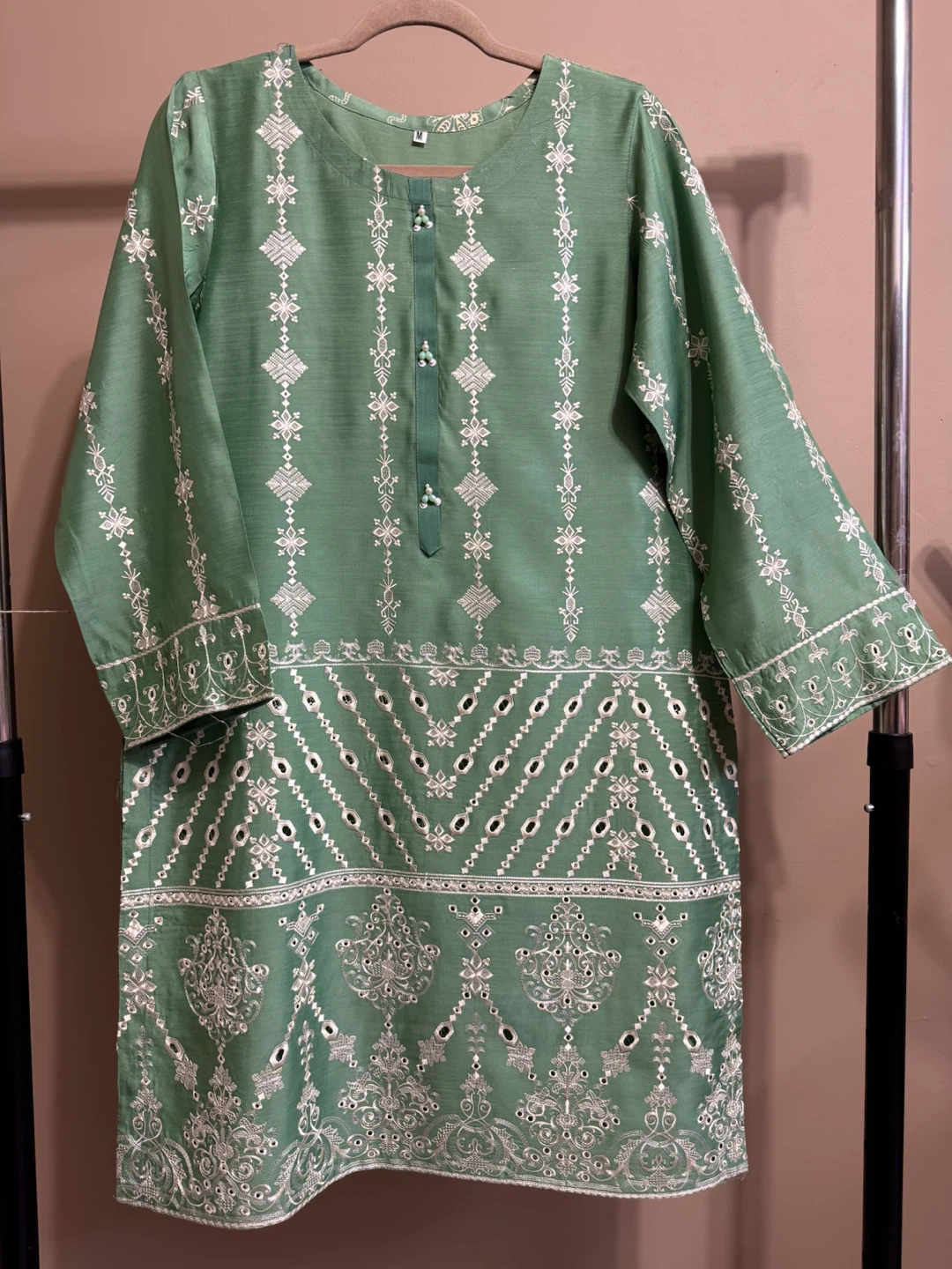 Pakistani embroidered kurti/top/tunic - photo 3