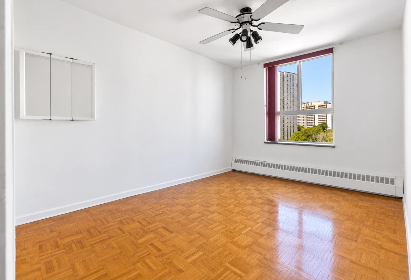 Room for Rent - photo 2